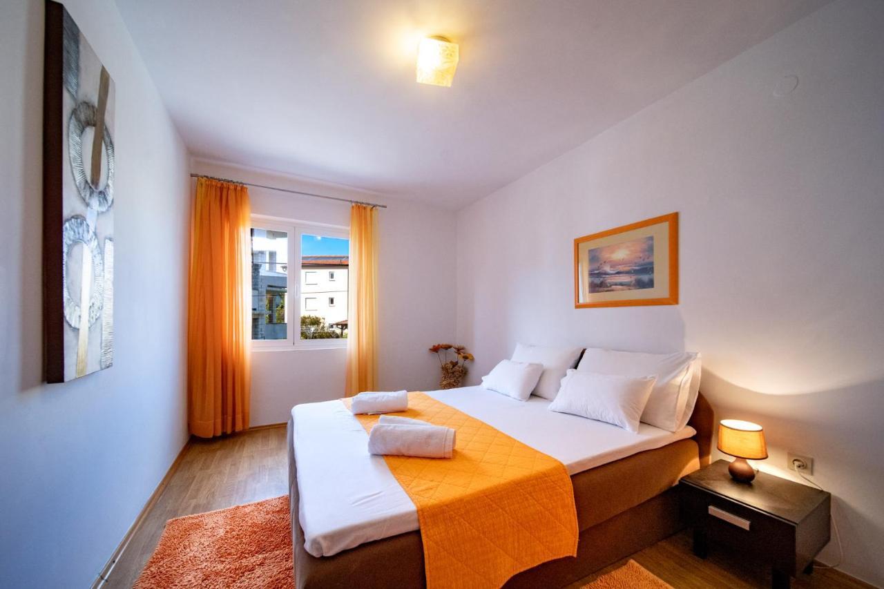 Apartments Lazaric Lopar Exterior foto