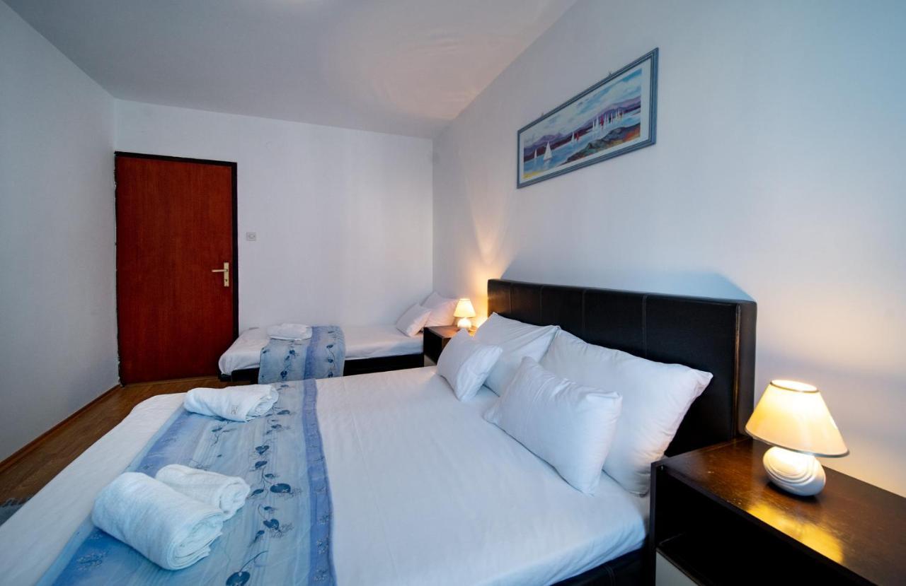Apartments Lazaric Lopar Exterior foto