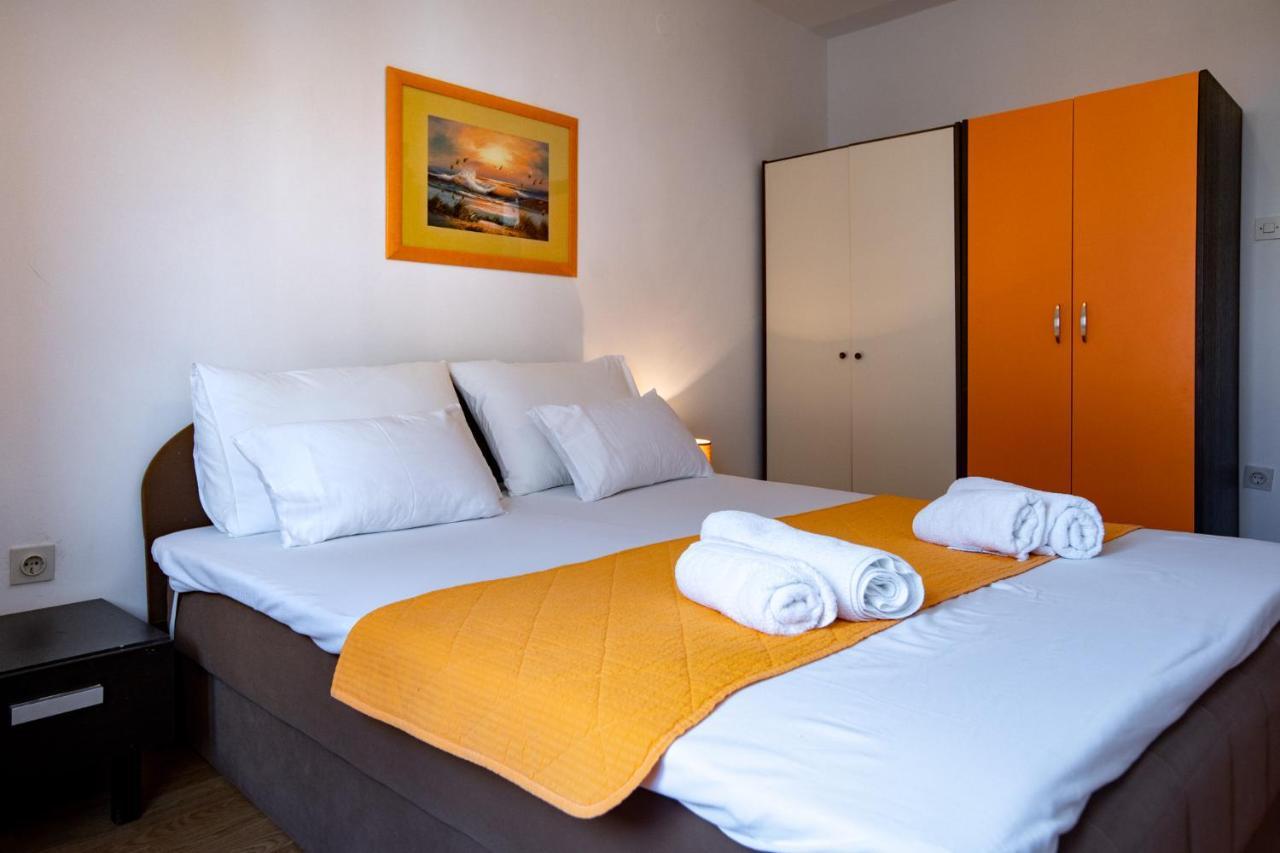 Apartments Lazaric Lopar Exterior foto
